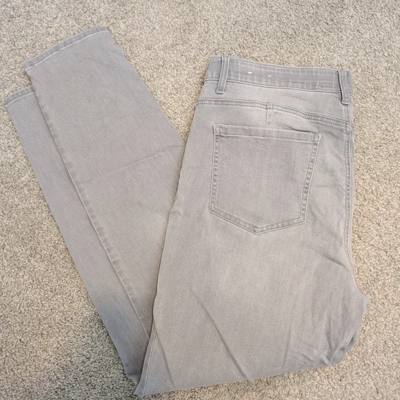 White House Black Market Light Gray Jeans - Picture 2 of 7